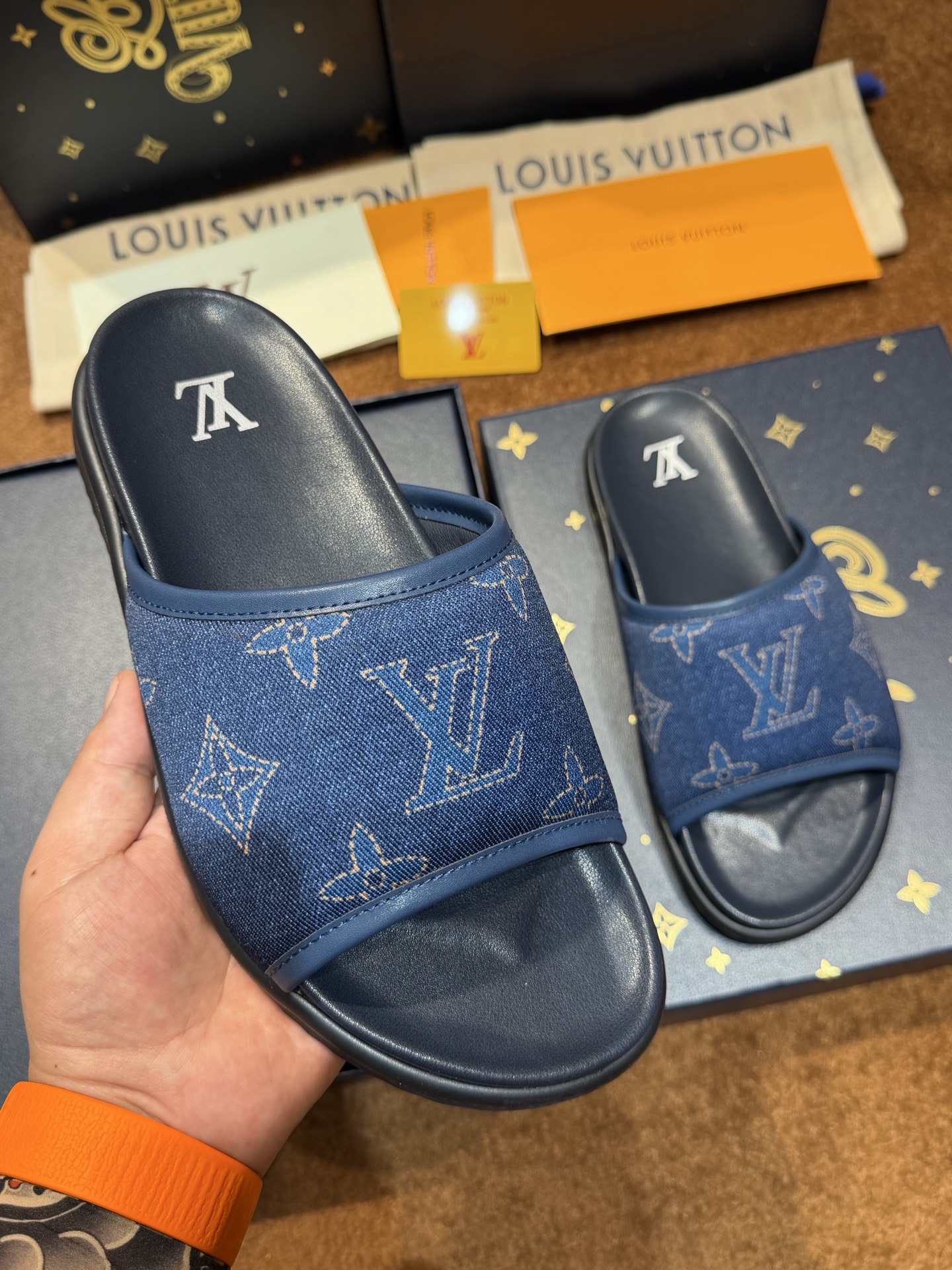 [Louis Vuitton] LV 루이비통 Waterfront 워터프론트 모노그램 모던 슬리퍼 신발
