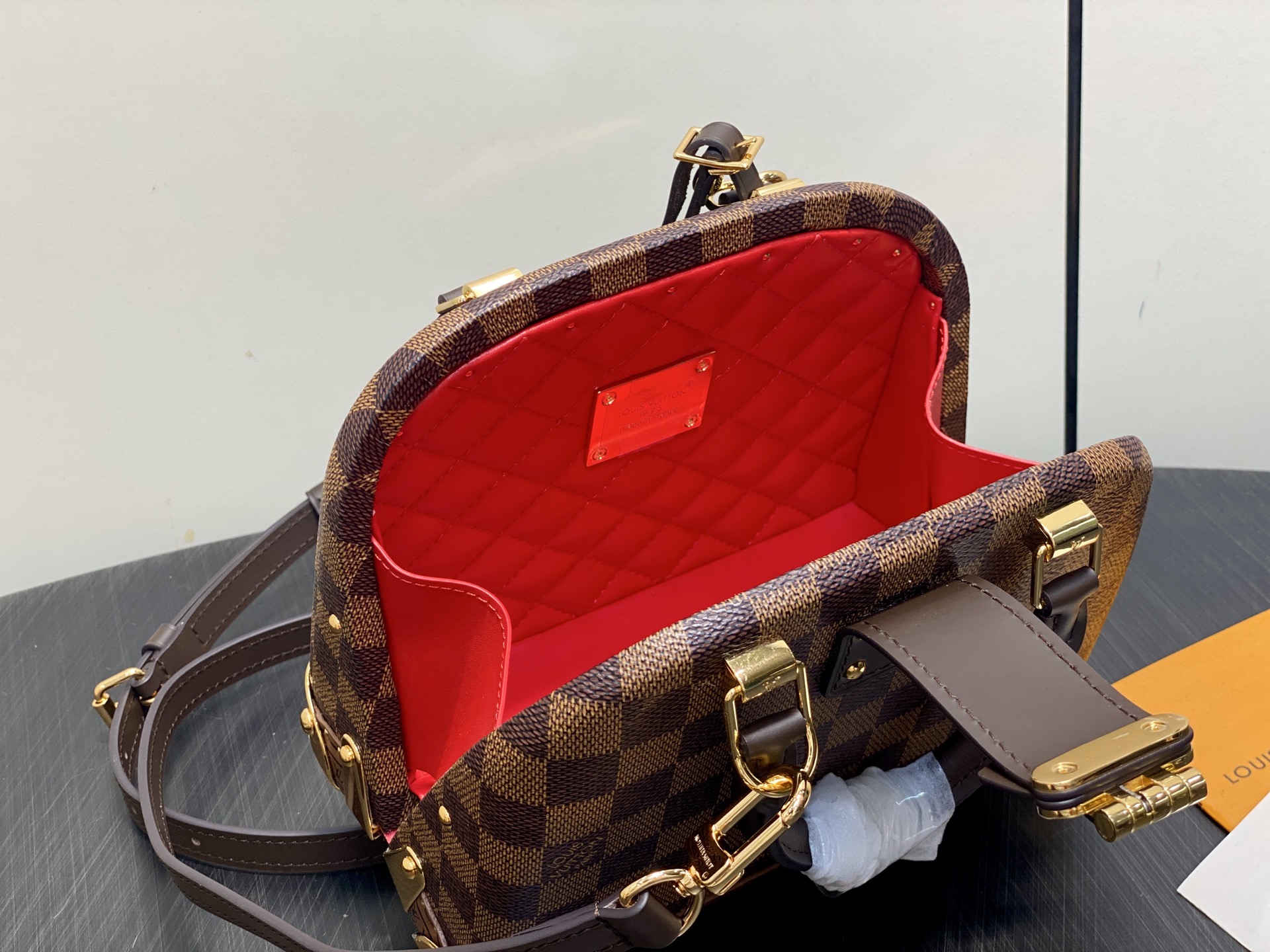[Louis Vuitton] LV 루이비통 모노그램 알마 트렁크 20 (브라운 모노그램) 가방