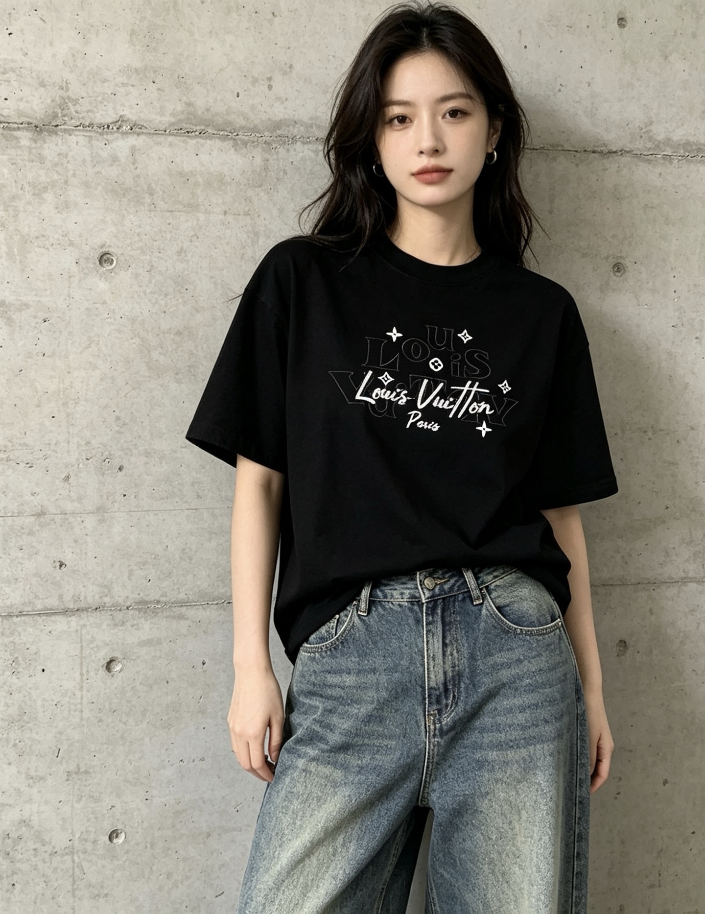 루이비통(LV) 레터링 자수 반팔 티셔츠 의류