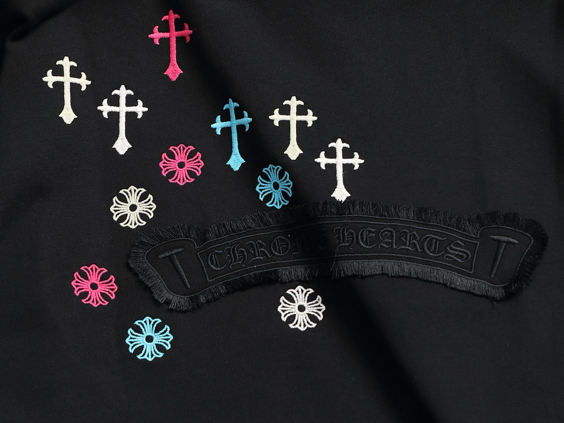 크롬하츠(CHROME HEARTS) 크로스 자수 스웨트셔츠 상의 의류