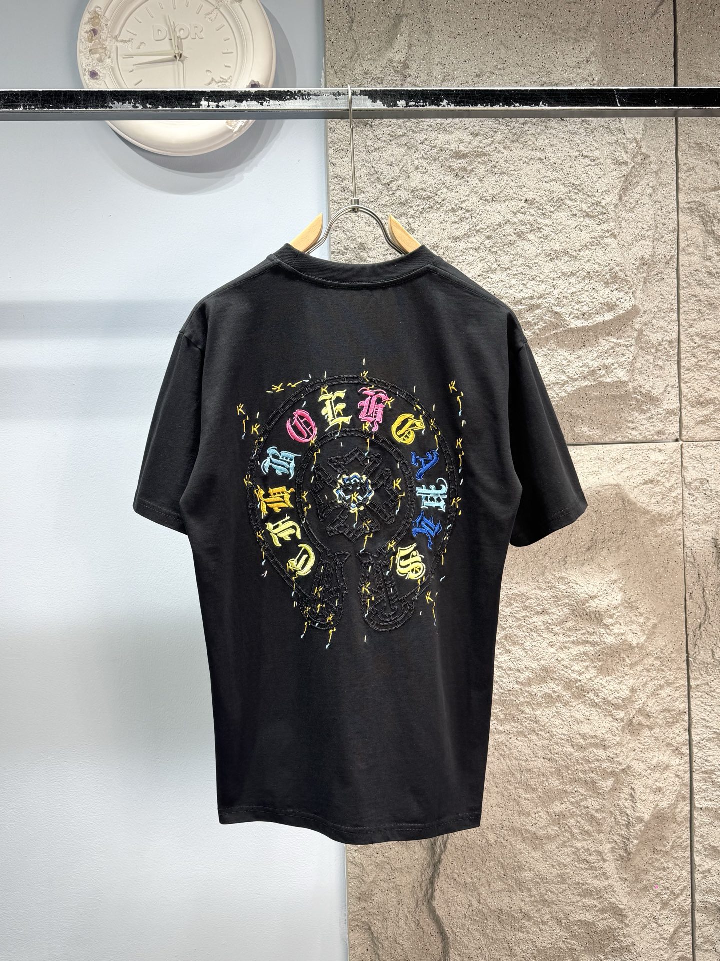 크롬하츠(CHROME HEARTS) 컬러 산스크리트 반팔 티셔츠 상의 의류