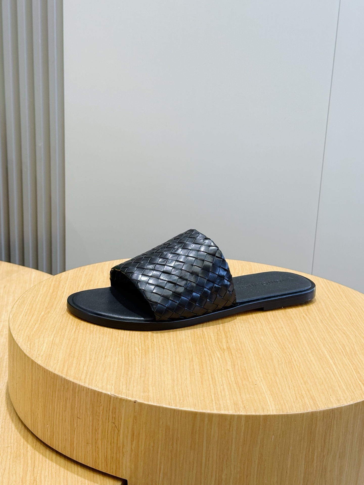 [Bottega Veneta] BV 보테가 베네타 맨즈 웨이브 Intrecciato 인트레치아토 레더 슬라이드 슬리퍼 신발