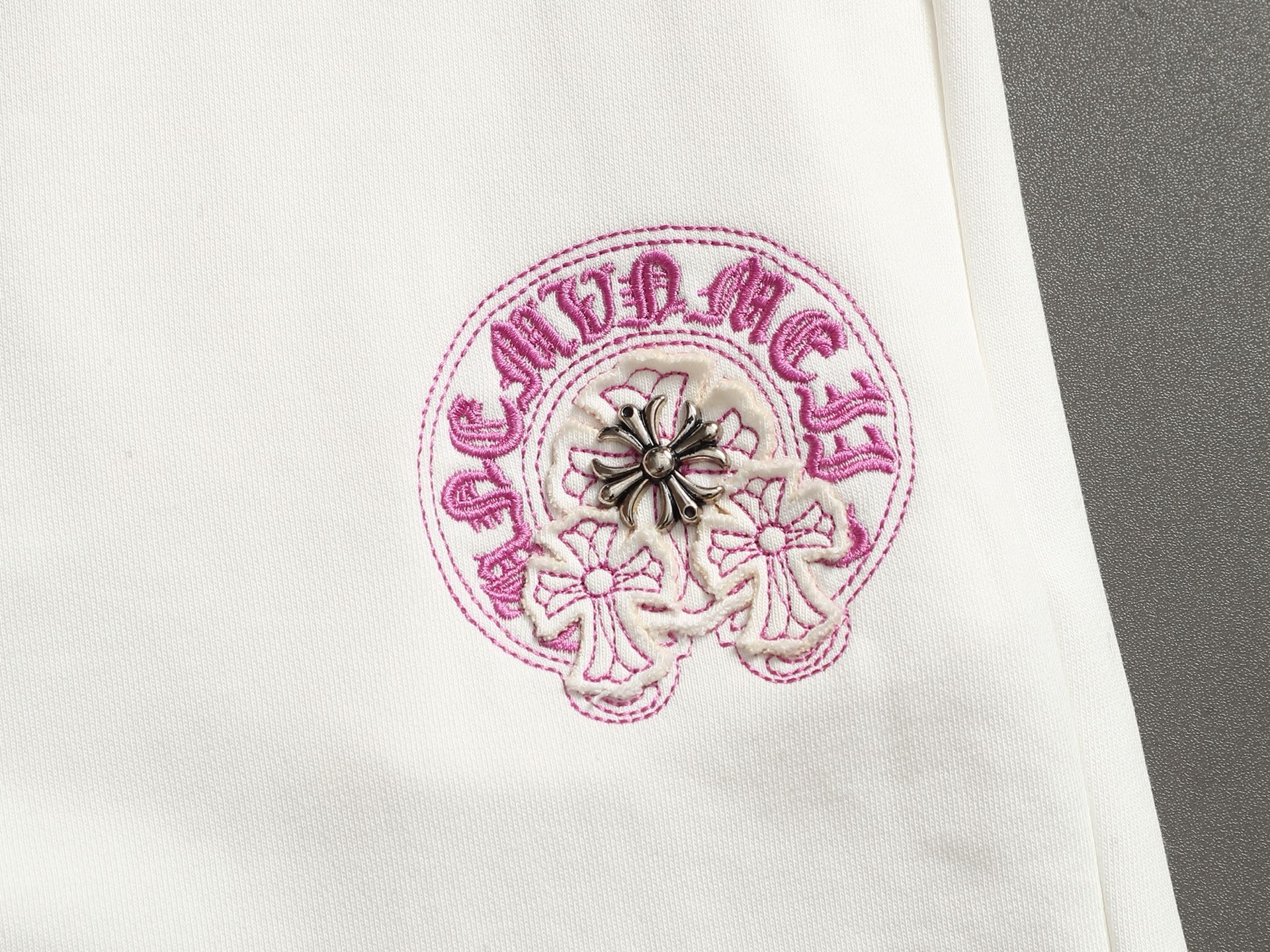 크롬하츠(CHROME HEARTS) 크로스 자수 테리 쇼츠 하의 의류
