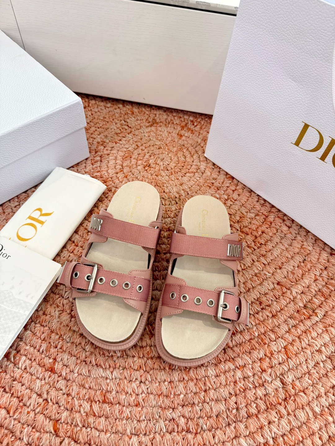 디올(DIOR) CD 버클 슬리퍼 신발