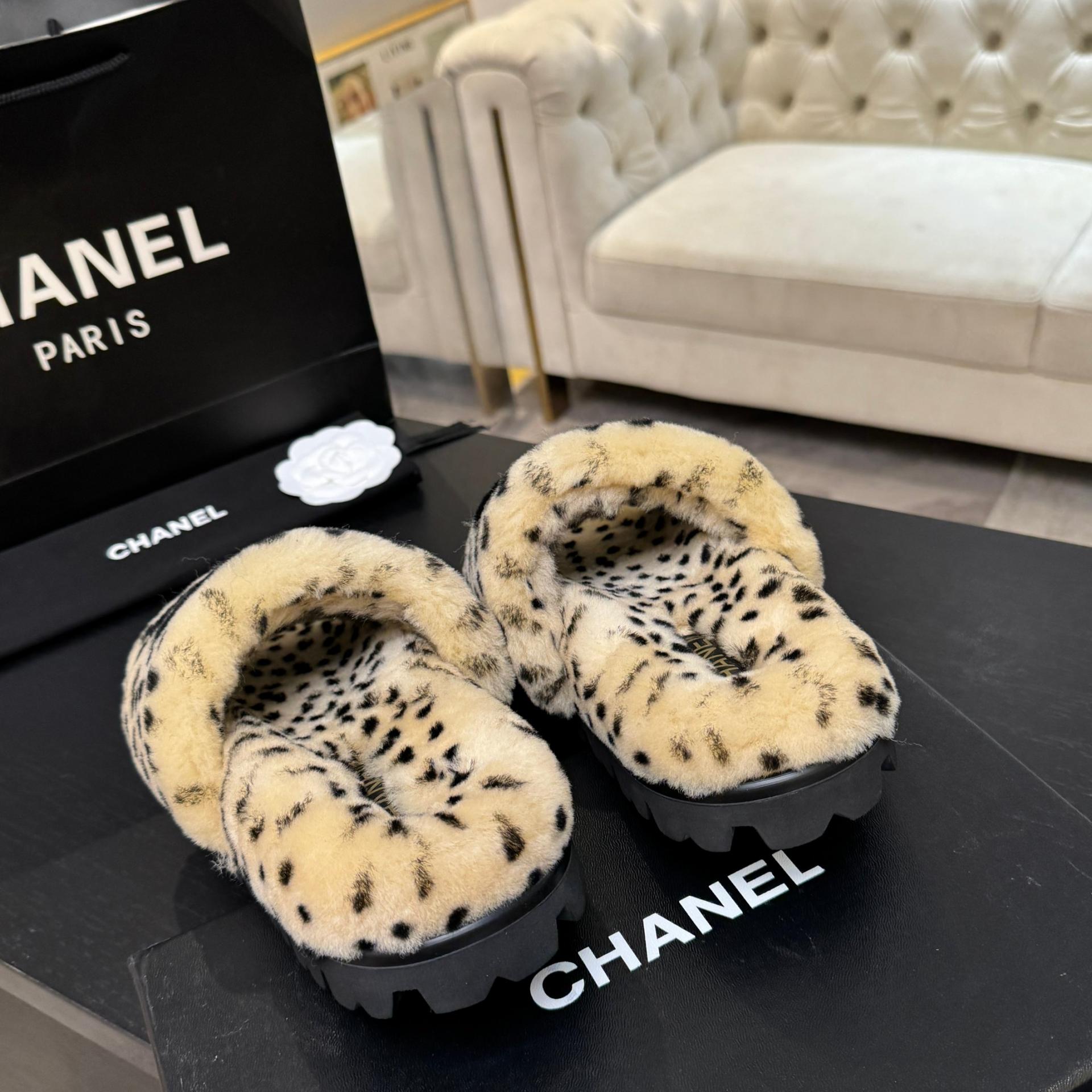 샤넬(CHANEL) 시어링 퍼 슬리퍼 신발