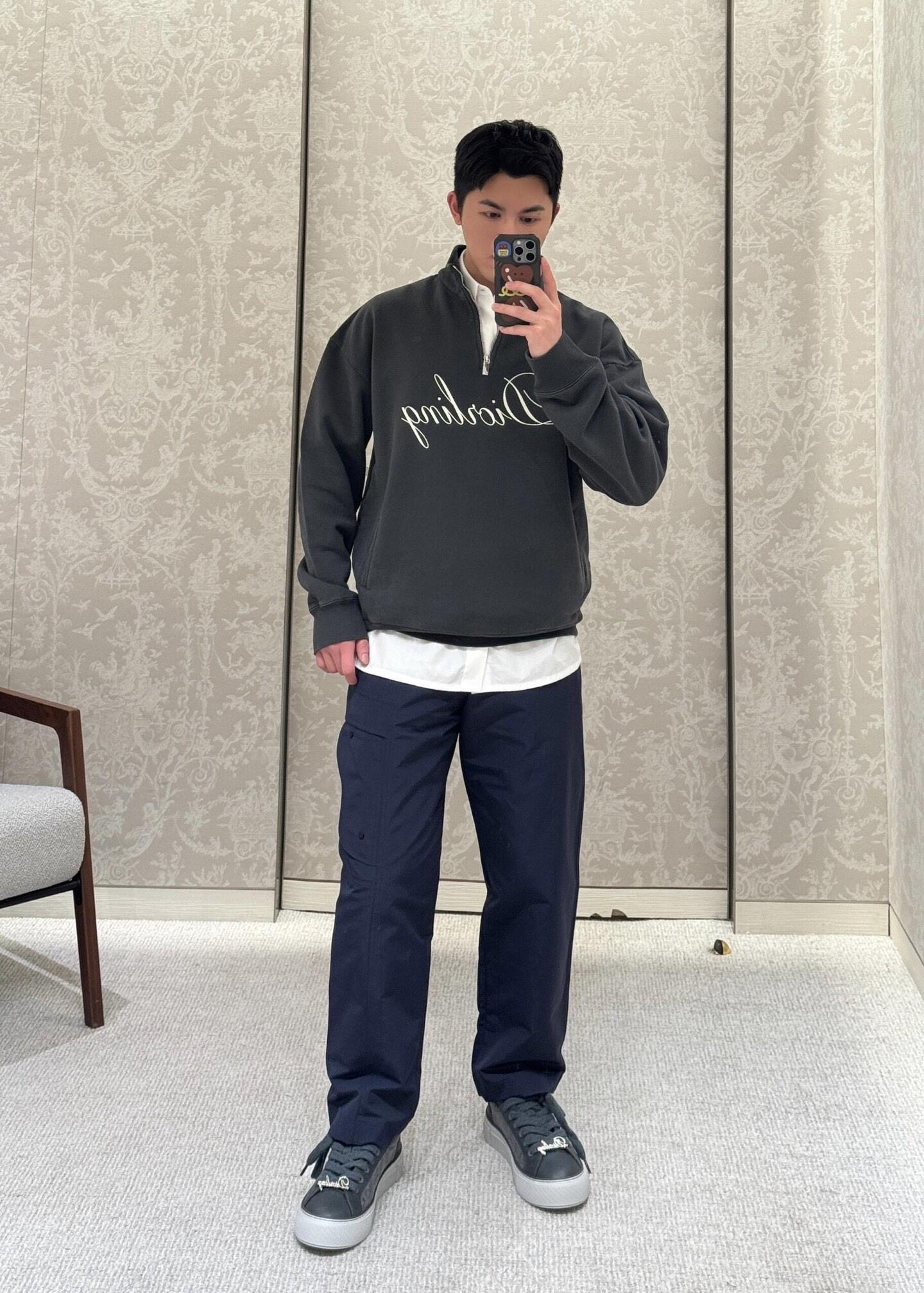 디올(DIOR) Diorling 플로킹 하프집업 스웨트셔츠 상의 의류