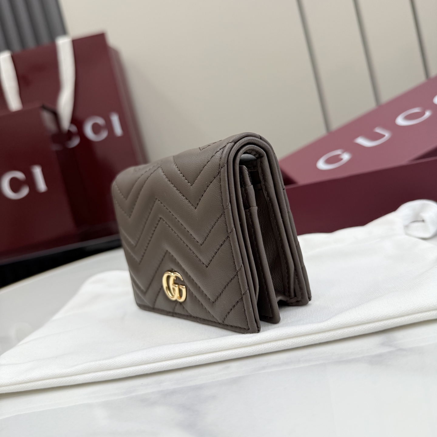GUCCI 구찌 2026 SS GG 마몽(GG Marmont) 컬렉션 - 마틀라세 미니 지갑