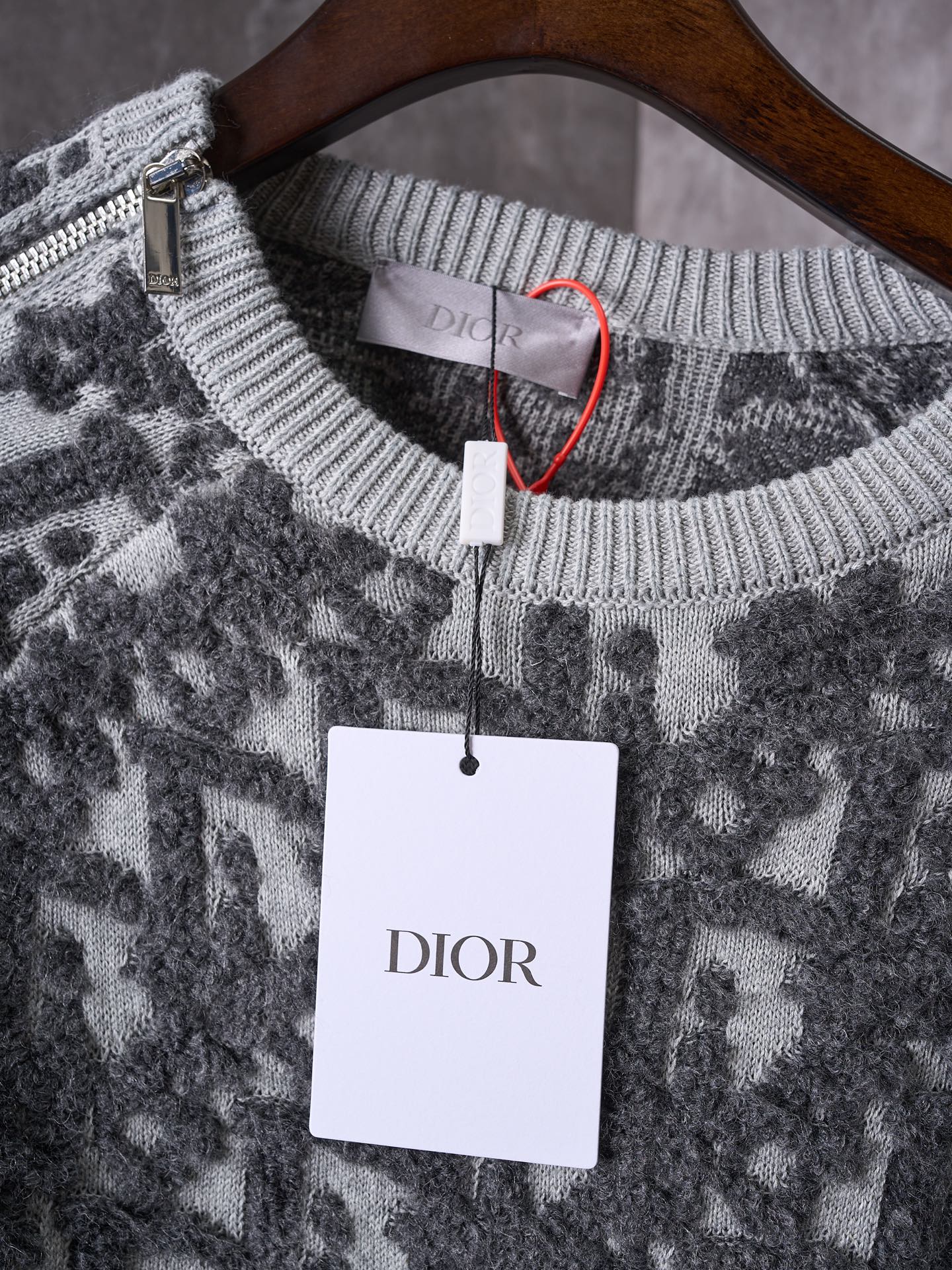 디올(DIOR) 오블리크 자카드 사이드 지퍼 니트 상의 의류