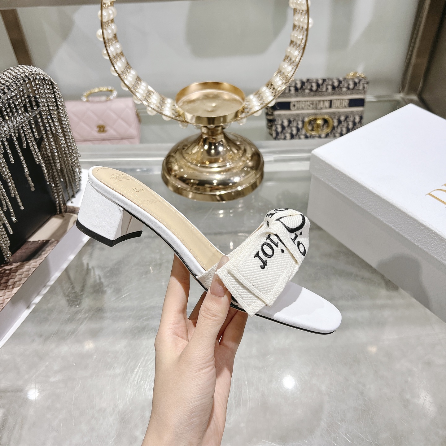 디올(DIOR) 리본 미들힐 슬리퍼 신발