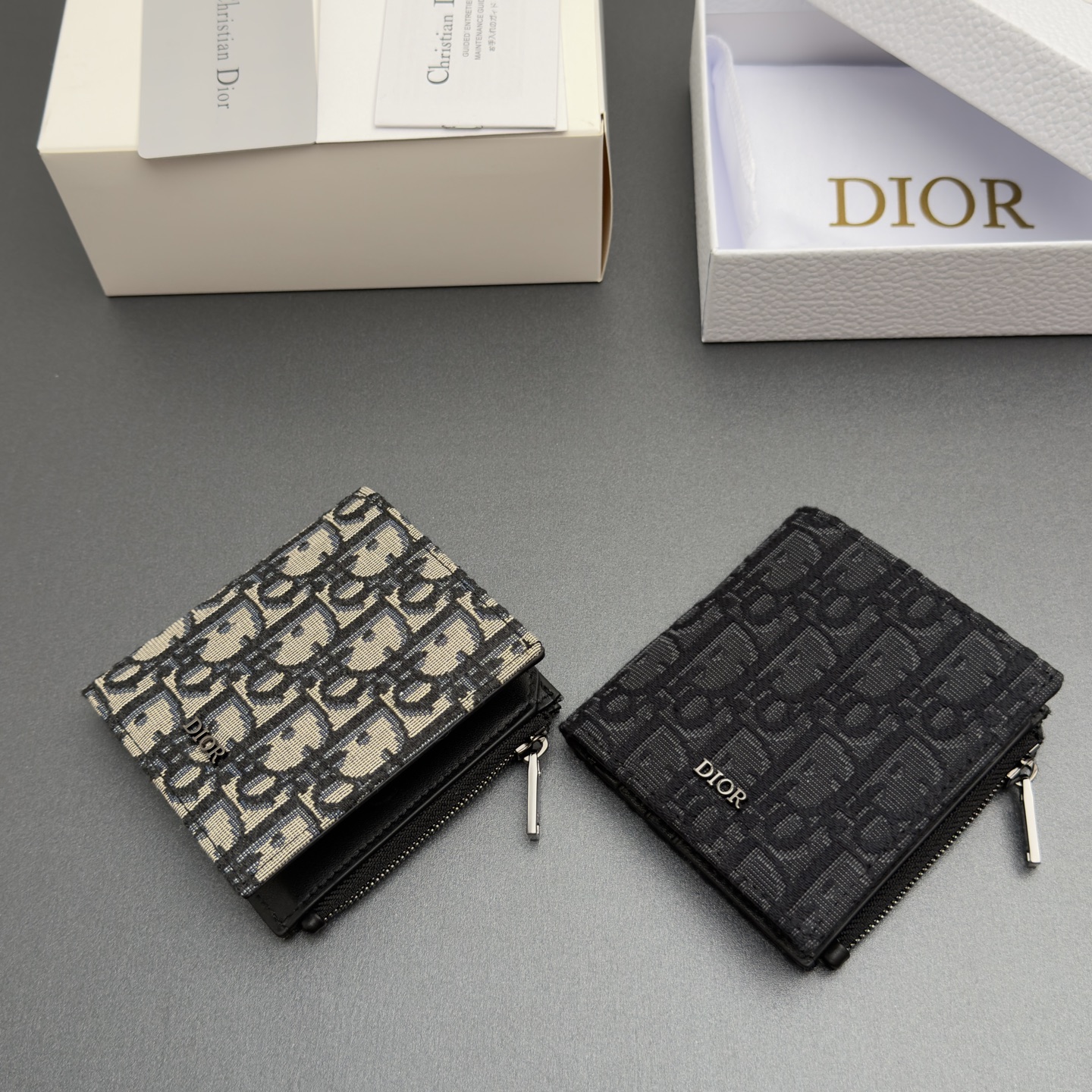 Dior 디올 맨즈 버티컬 바이폴드 지갑