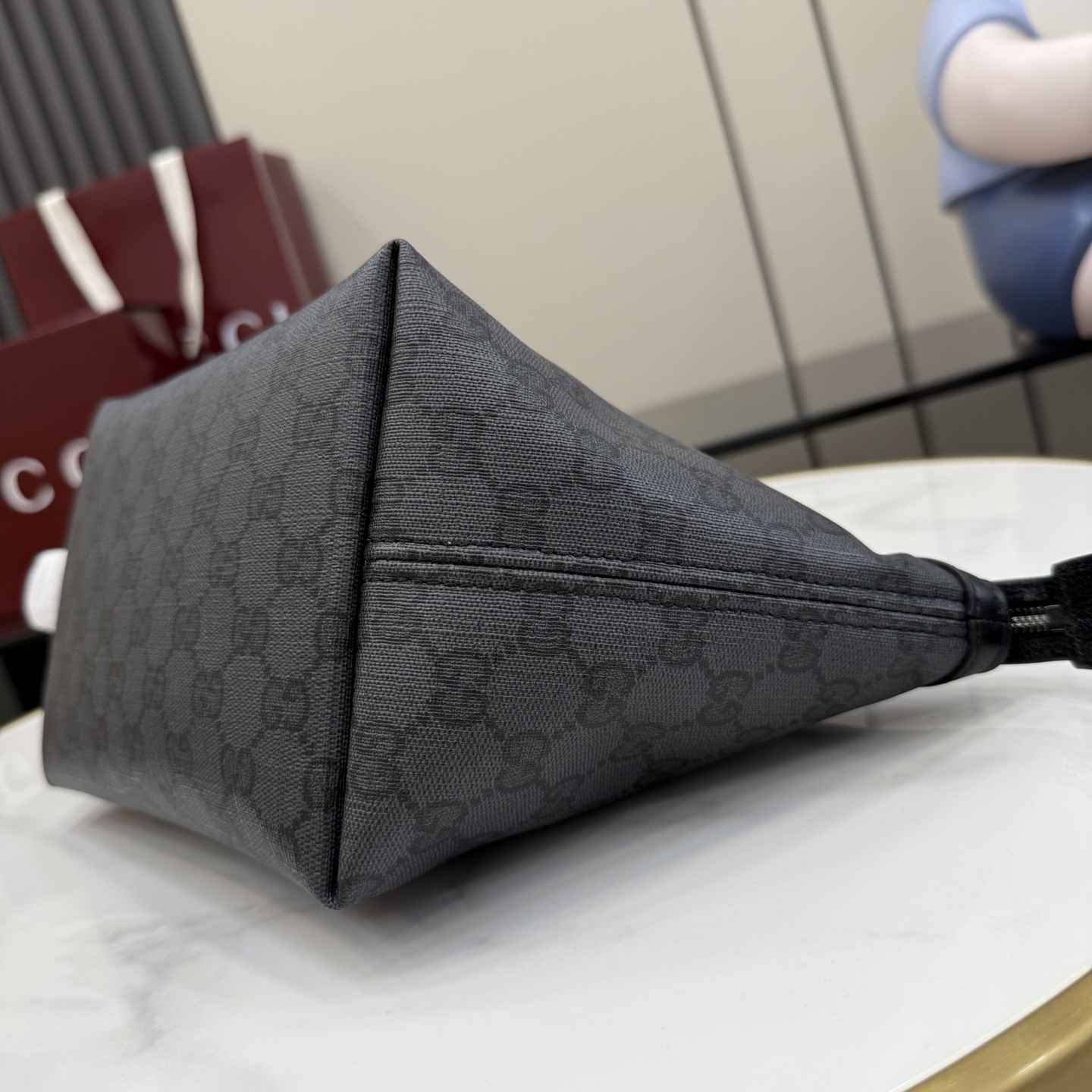 GUCCI 구찌 에센스 클래식 GG 코팅 캔버스 파우치 가방