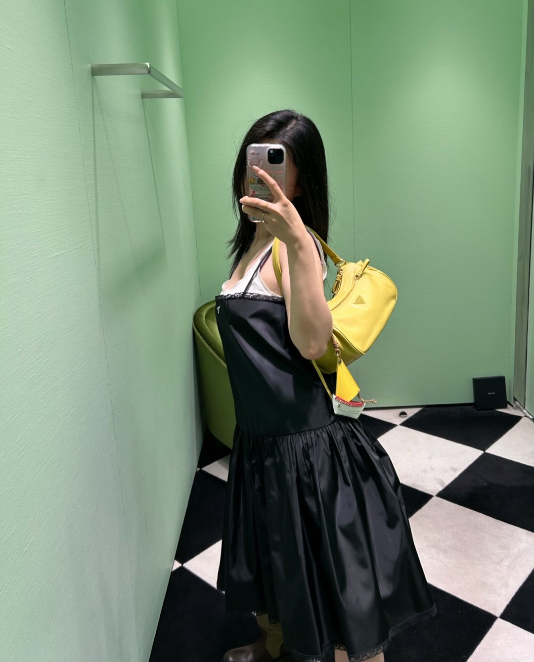 프라다(PRADA) 삼각 로고 레이스 나일론 슬립 원피스 의류