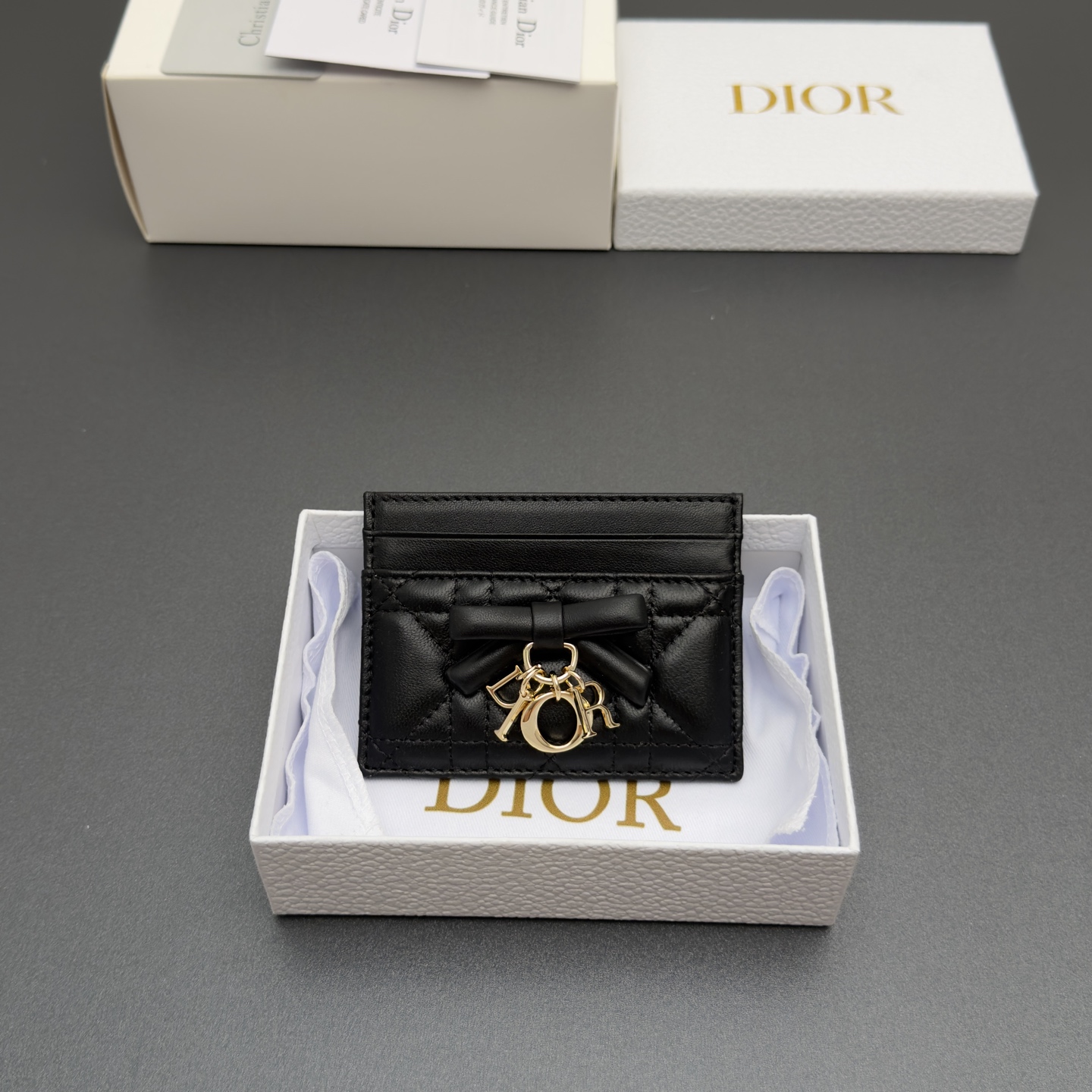 [Dior] 디올 Lady Freesia 레이디 프리지아 까나쥬 램스킨 카드 홀더 지갑