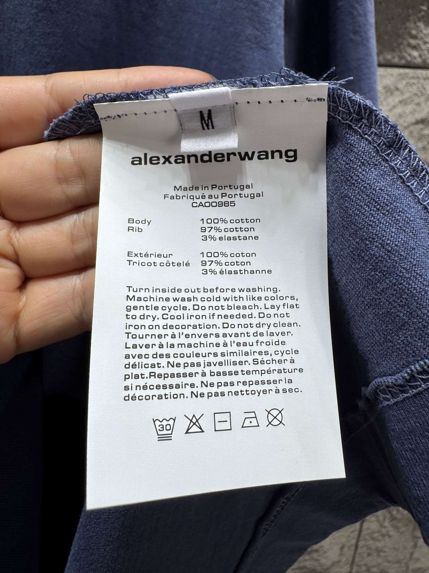 알렉산더왕(Alexander Wang) 레터링 그래픽 워싱 반팔 티셔츠 상의 의류