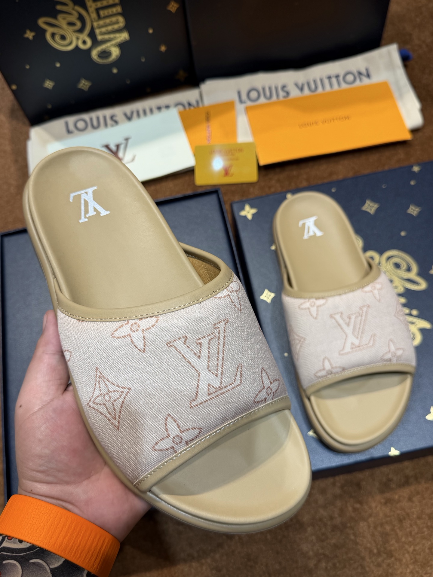 [Louis Vuitton] LV 루이비통 Waterfront 워터프론트 모노그램 모던 슬리퍼 신발