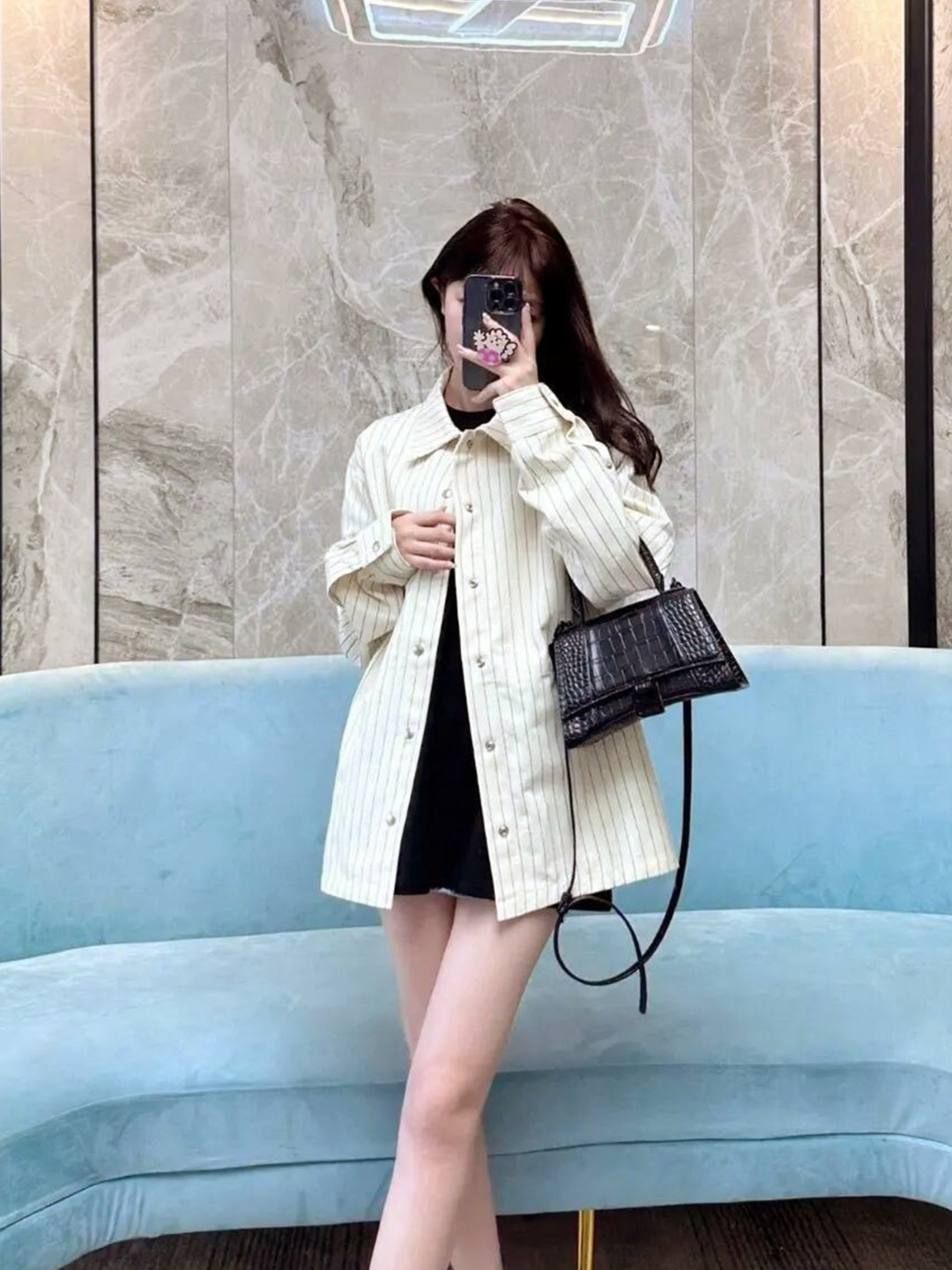 디올(DIOR) 헤링본 스트라이프 로고 자수 셔츠 상의 의류