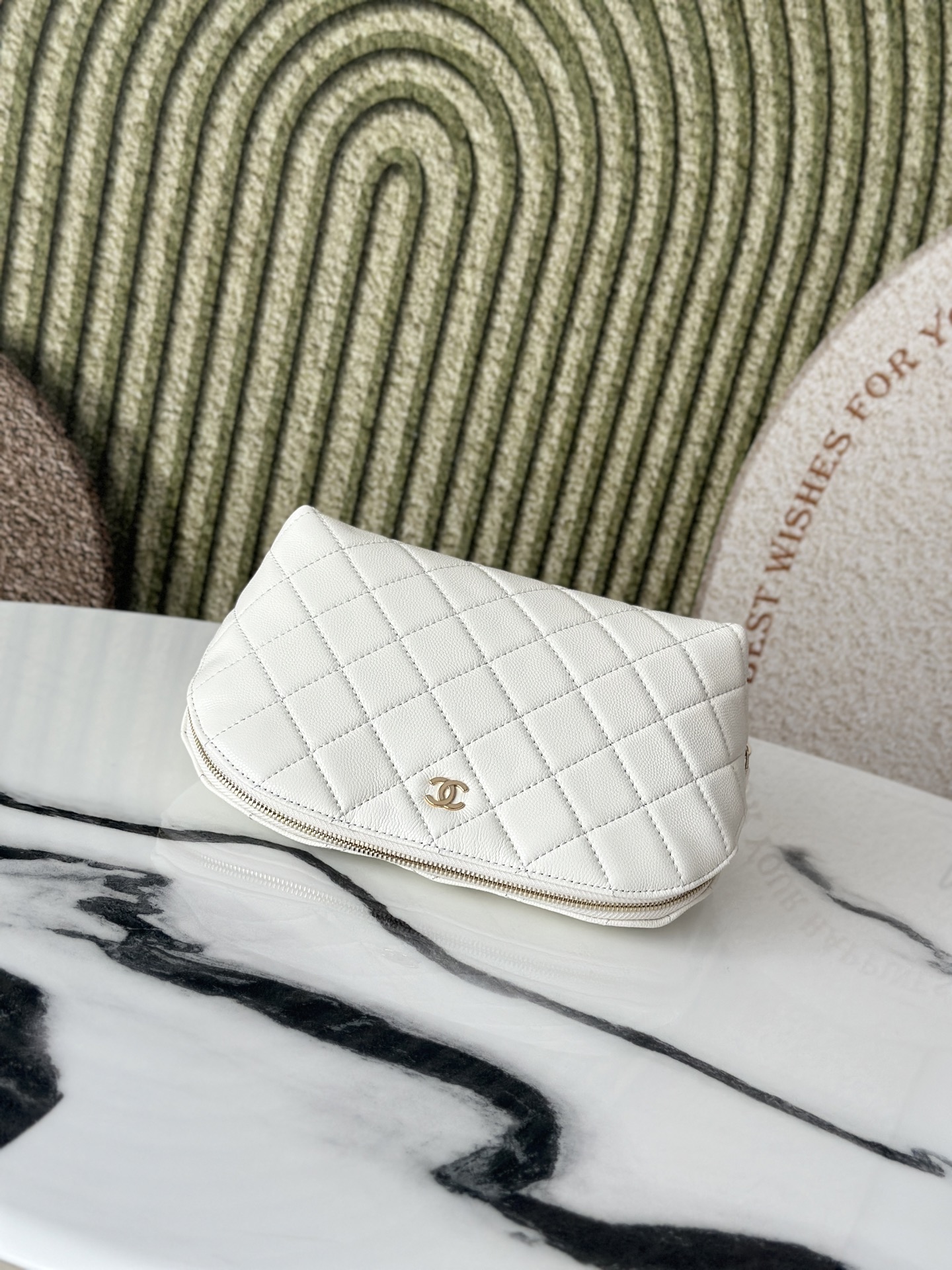 Chanel 샤넬 24B 쉘 메이크업 파우치 백 가방