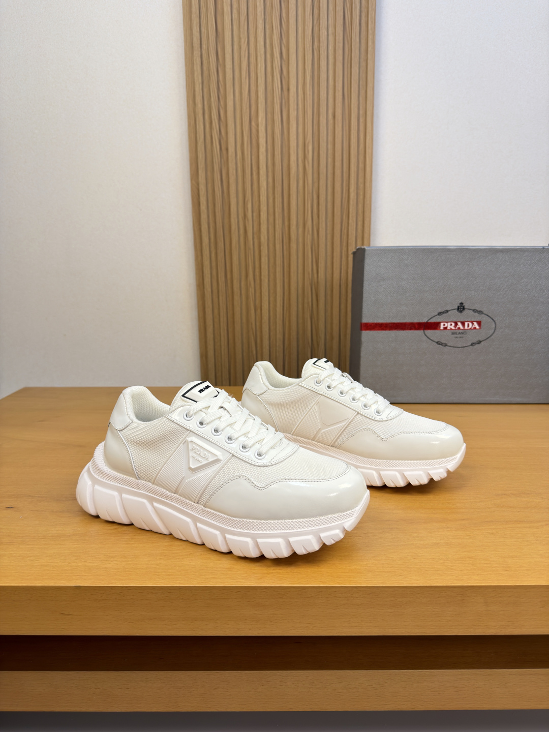 [Prada] 프라다 프리미엄 캐주얼 스니커즈 신발