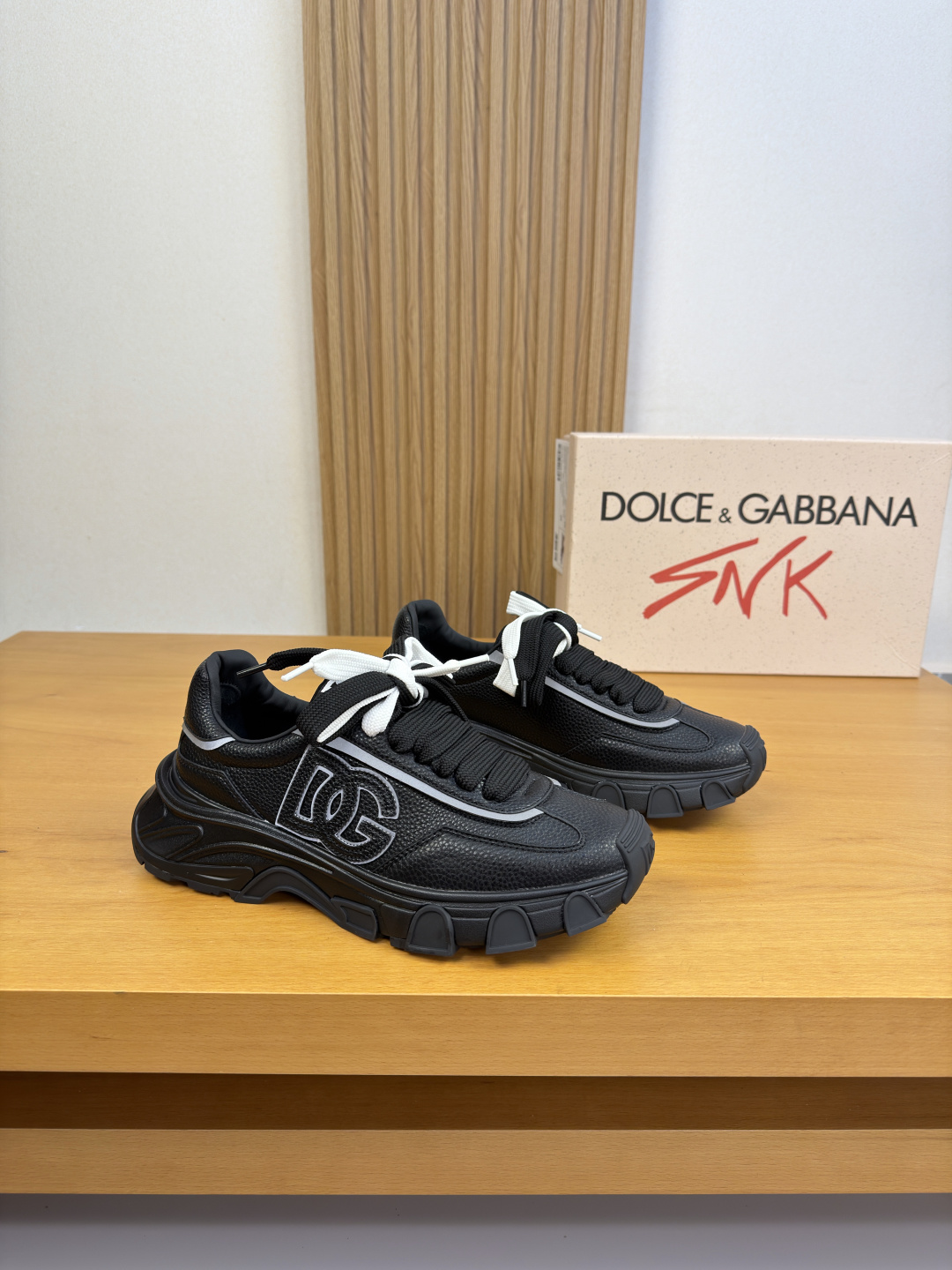 [Dolce & Gabbana] 돌체앤가바나 커플 리치 레더 스니커즈 신발