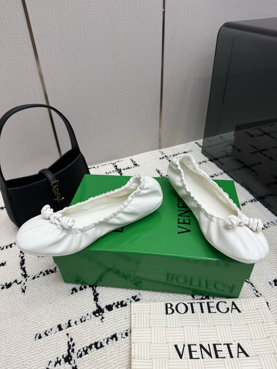 보테가 베네타(BOTTEGA VENETA) 판타스미나 발레리나 플랫 신발