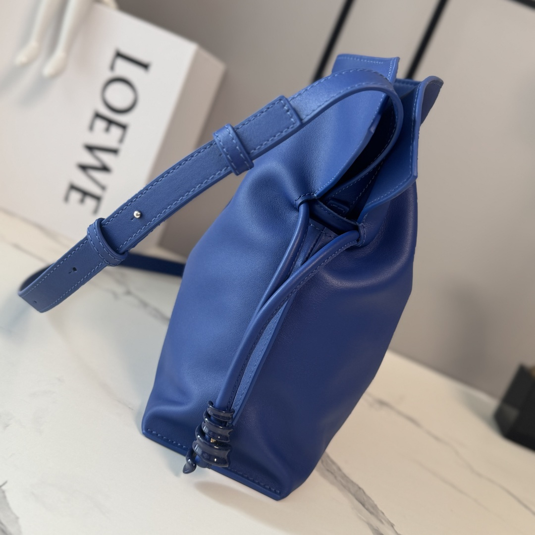 Loewe 로에베 플라멩코(Flamenco) 나파 가죽 미디엄 백 가방
