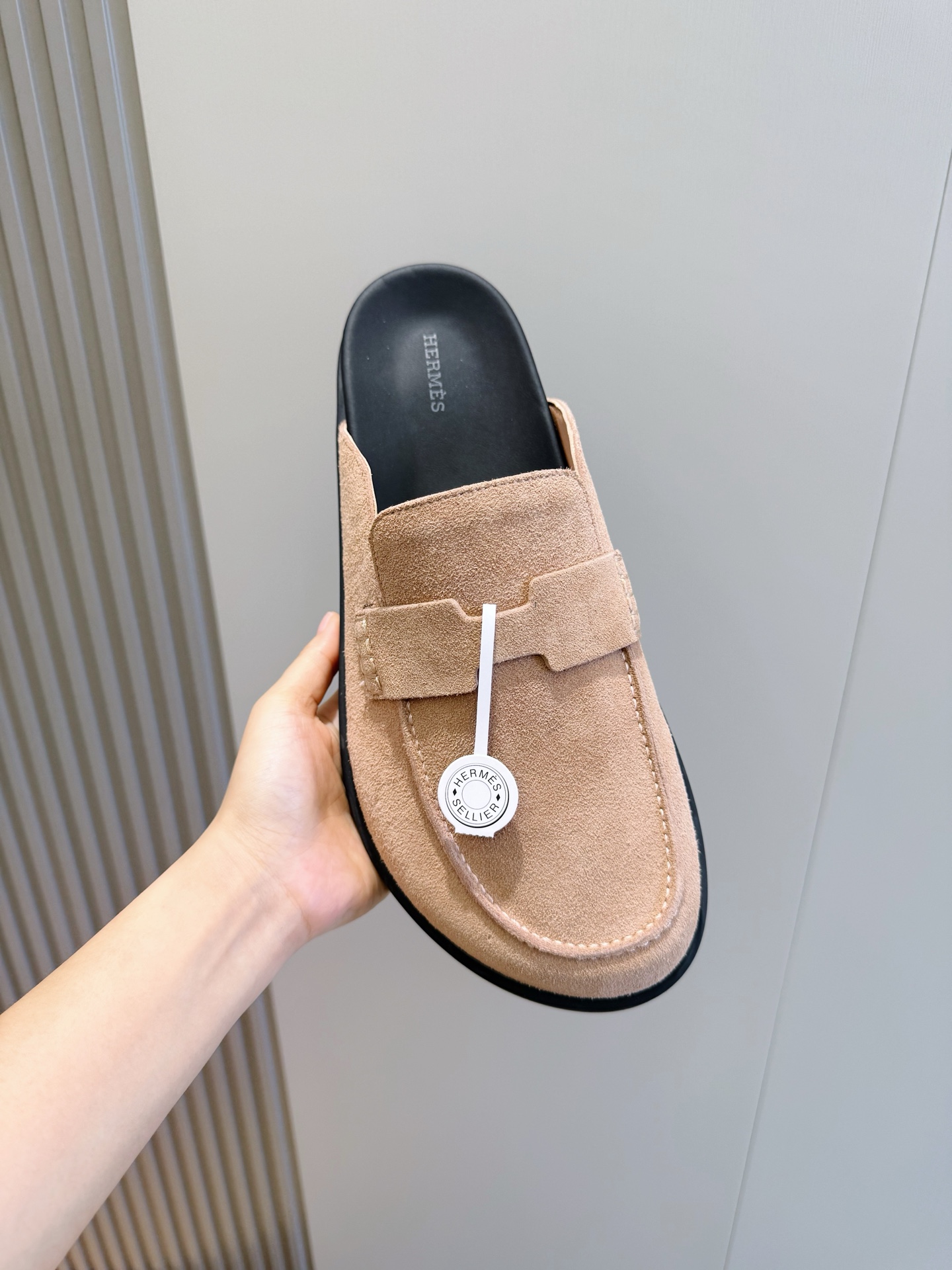 Hermes 에르메스 H 로고 스웨이드 뮬 슬리퍼 신발