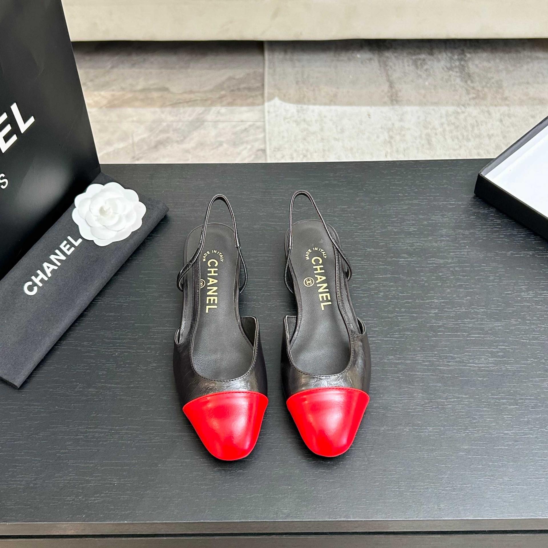 샤넬(CHANEL) 투톤 슬링백 로우힐 신발