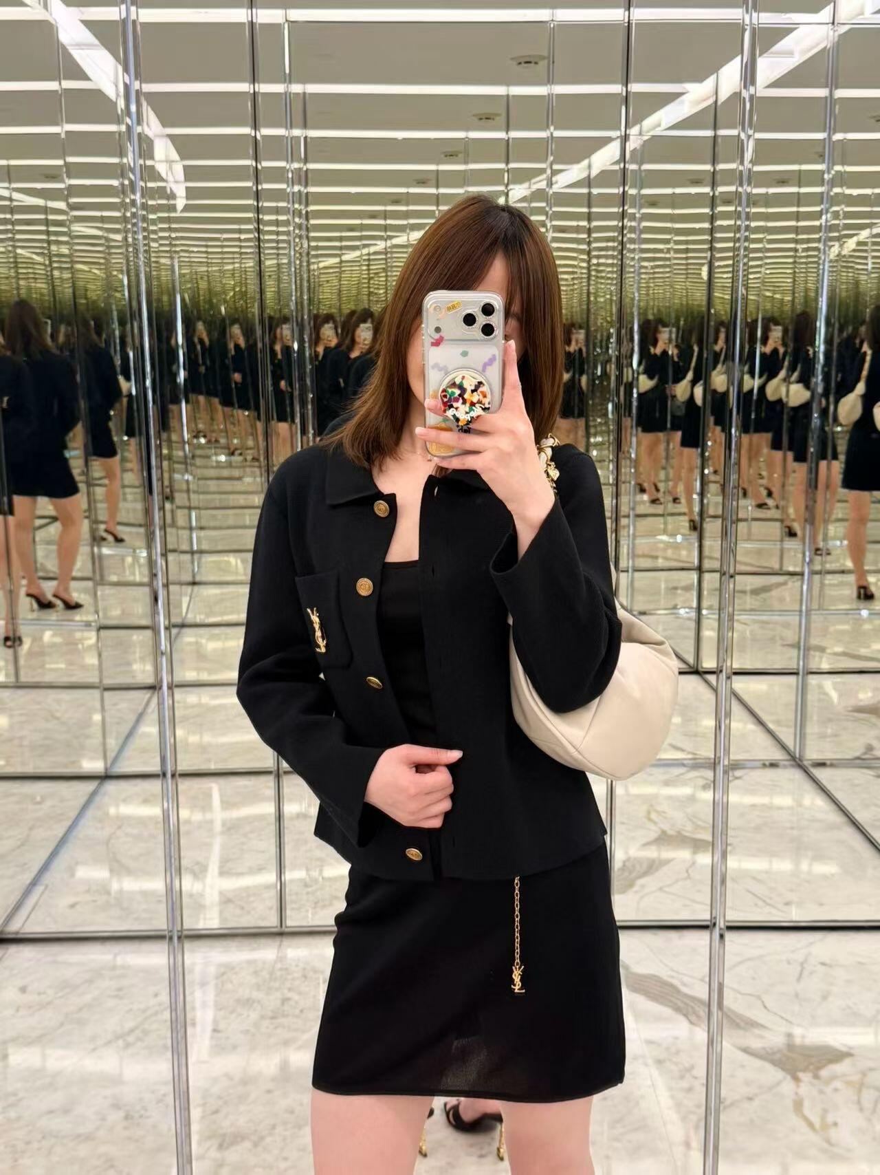 생로랑(SAINT LAURENT) 골드 칼라 울 니트 가디건 상의 의류
