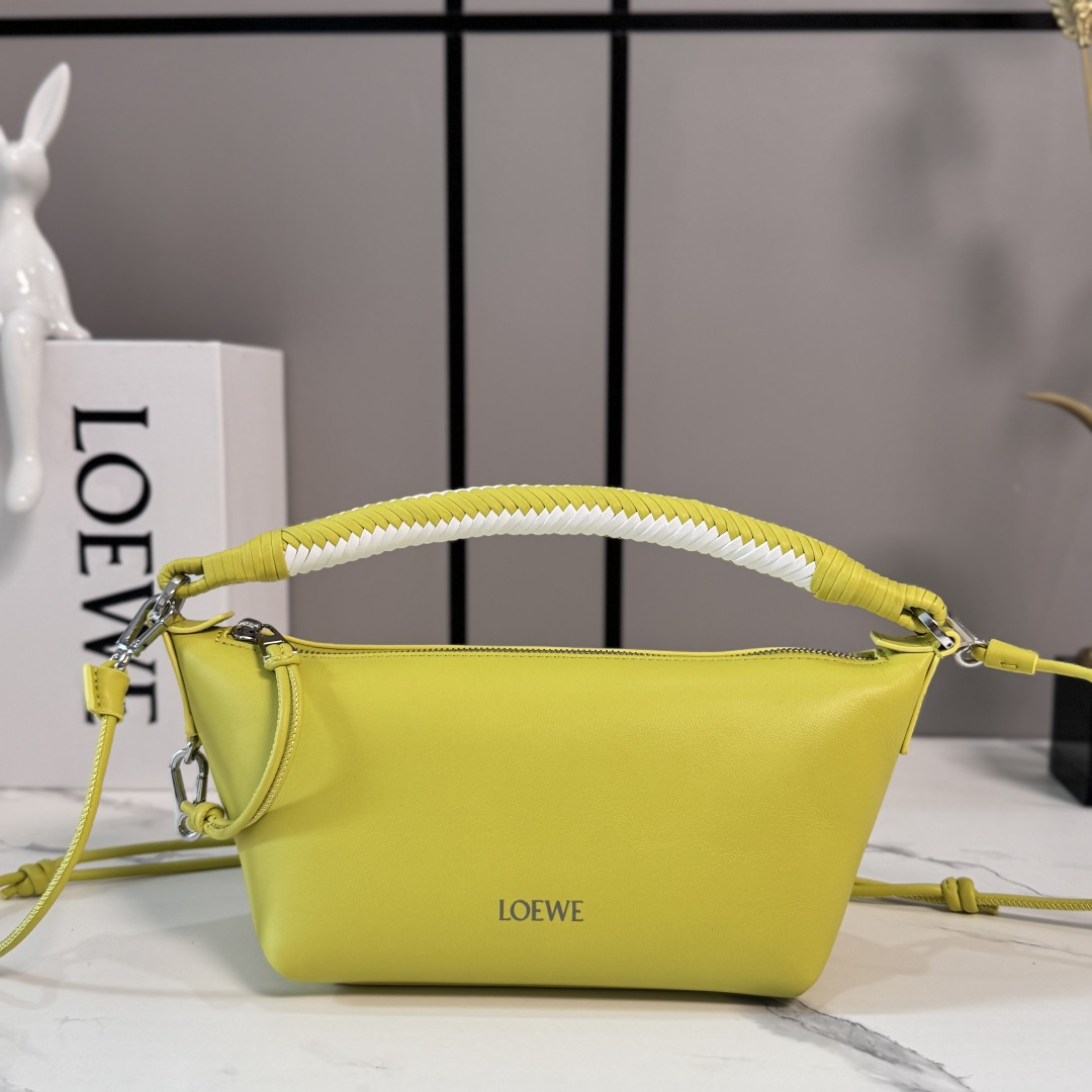 LOEWE 로에베 미니 소프트 나파 카프스킨 cala 칼라 백 가방 / 262616