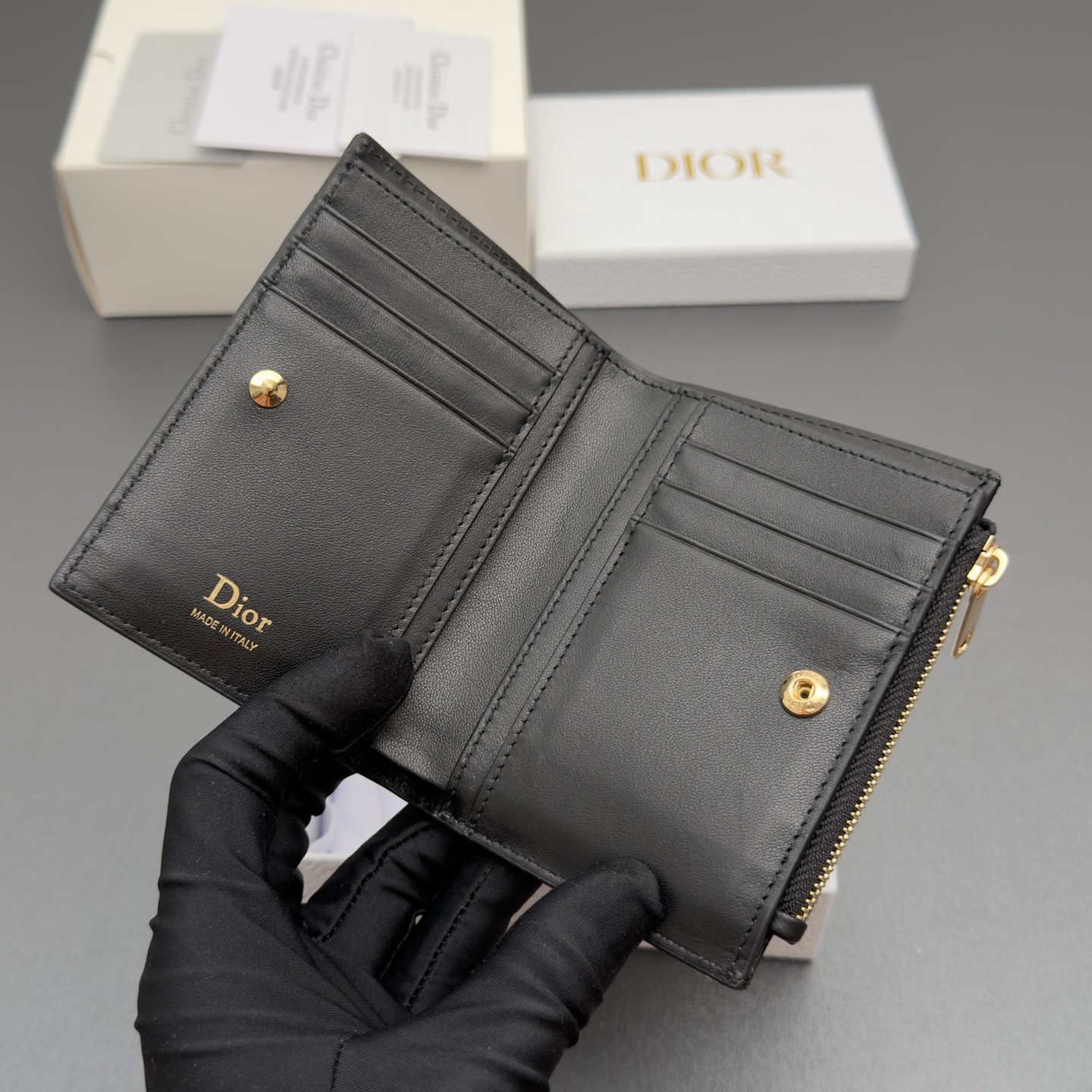 [Dior] 디올 Lady Dahlia 레이디 달리아 울트라 까나쥬 램스킨 미니 지갑 / S2605