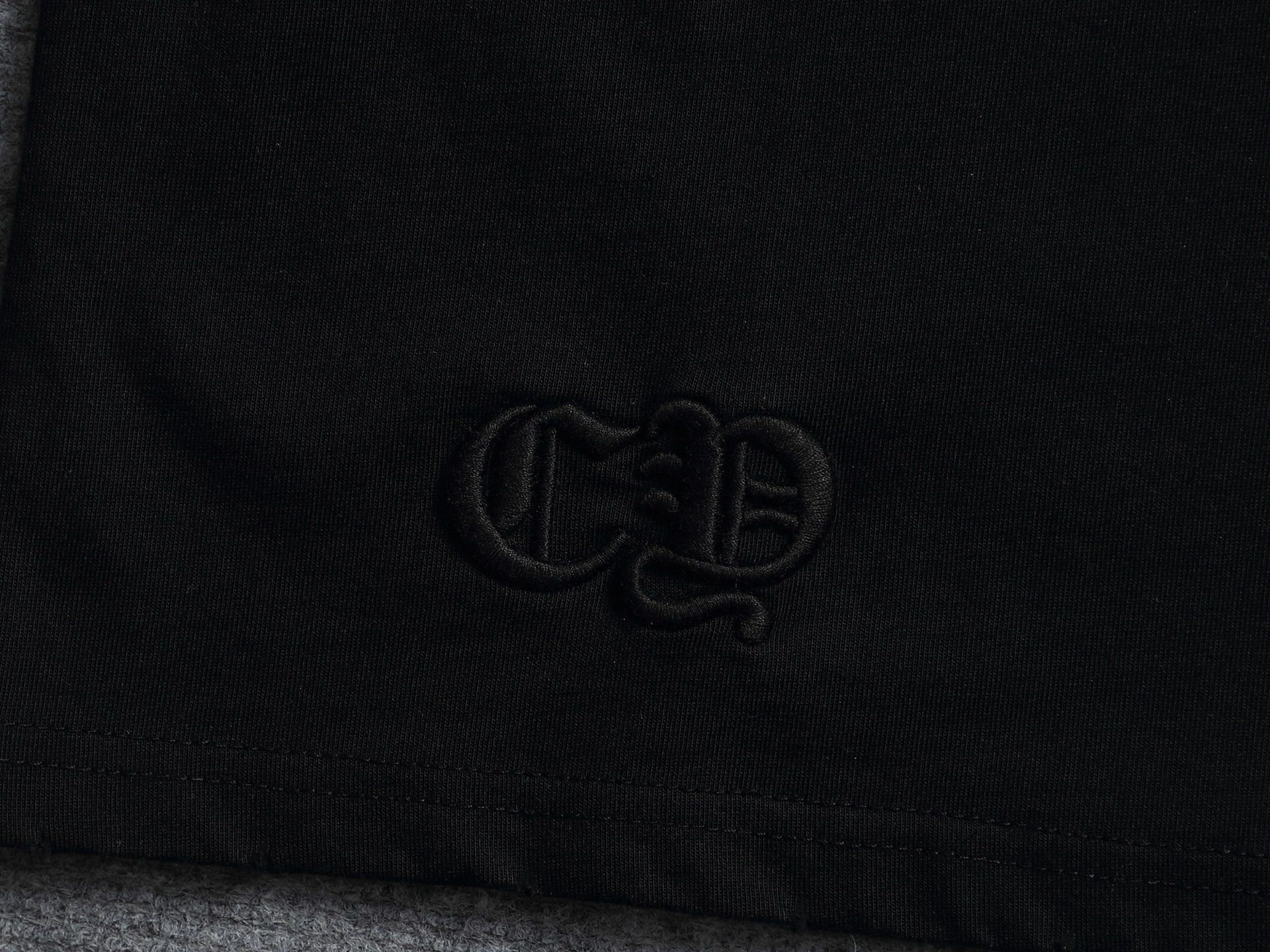 크롬하츠(CHROME HEARTS) 크로스 패치 자수 반팔 티셔츠 상의 의류