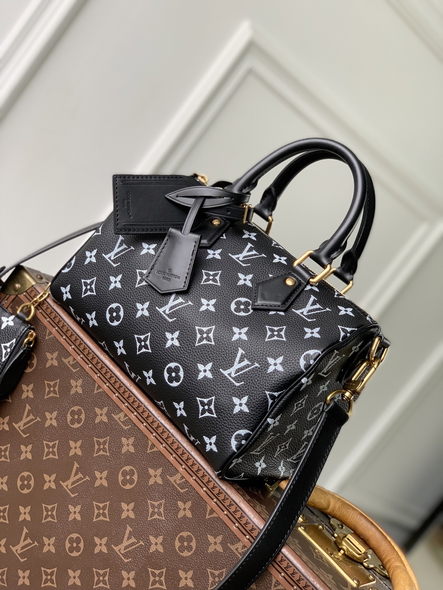 LOUIS VUITTON LV M24443 루이비통 스피디 P9 반둘리에 25 모노그램 레더 핸드백 가방