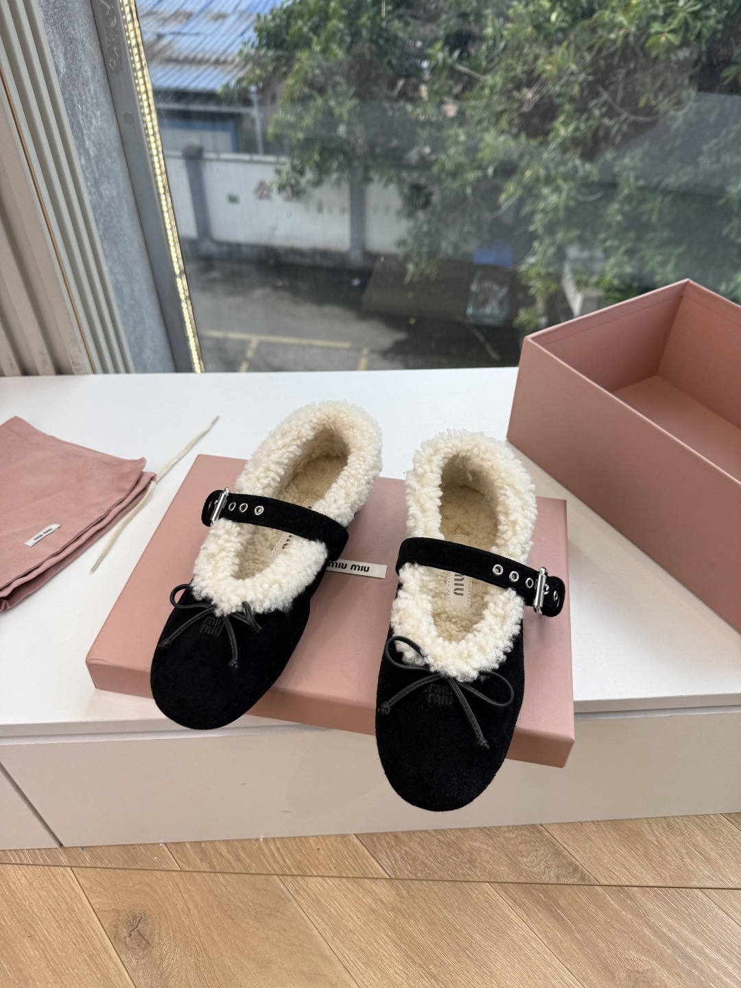미우미우(MIU MIU) 털신 메리제인 발레 플랫 신발