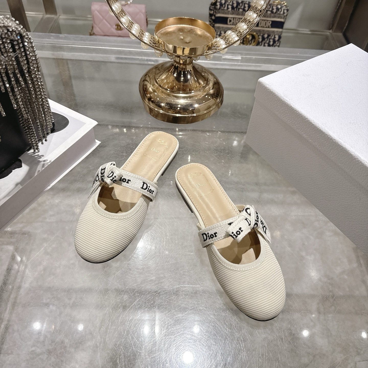 디올(DIOR) 리본 스트랩 메리제인 슬리퍼 신발