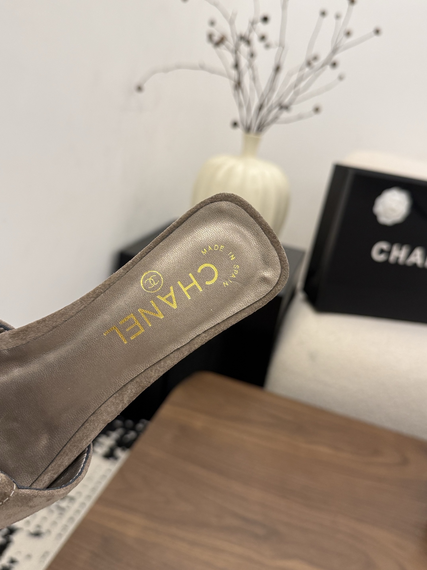 샤넬(CHANEL) 버클 스퀘어토 플랫 슬리퍼 신발