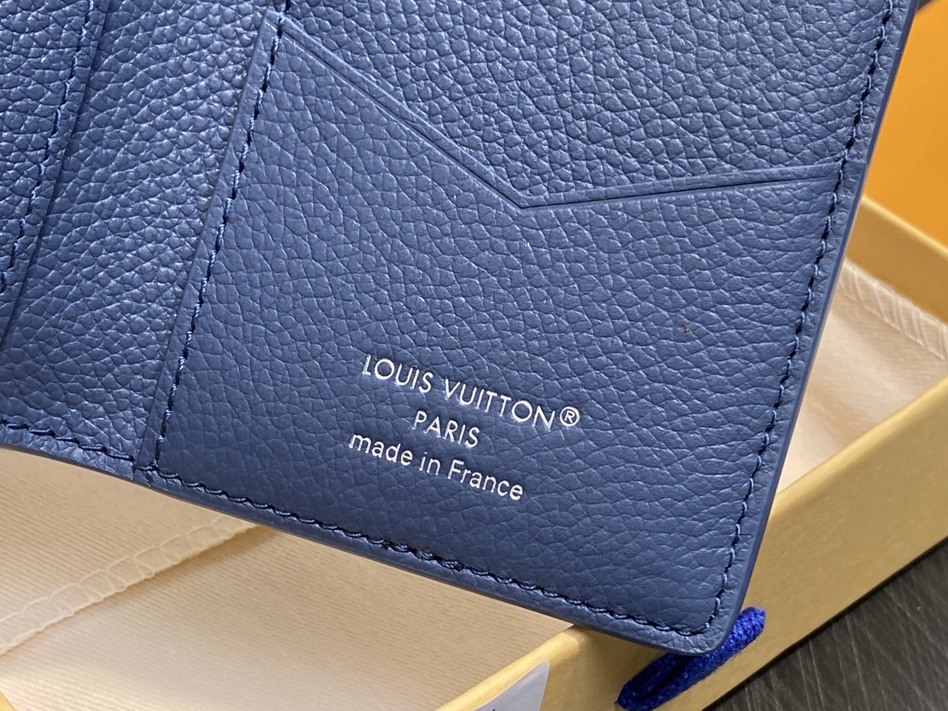 [Louis Vuitton] LV 루이비통 다모플라주 모자이크 포켓 오거나이저 (블루) 지갑