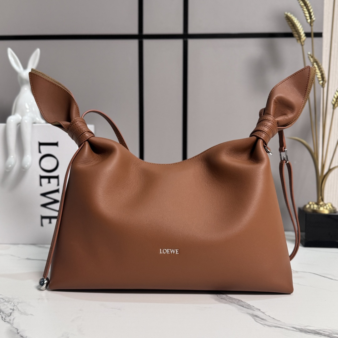 [LOEWE] 로에베 미디엄 스무스 카프스킨 스카프 백 가방 / BA603