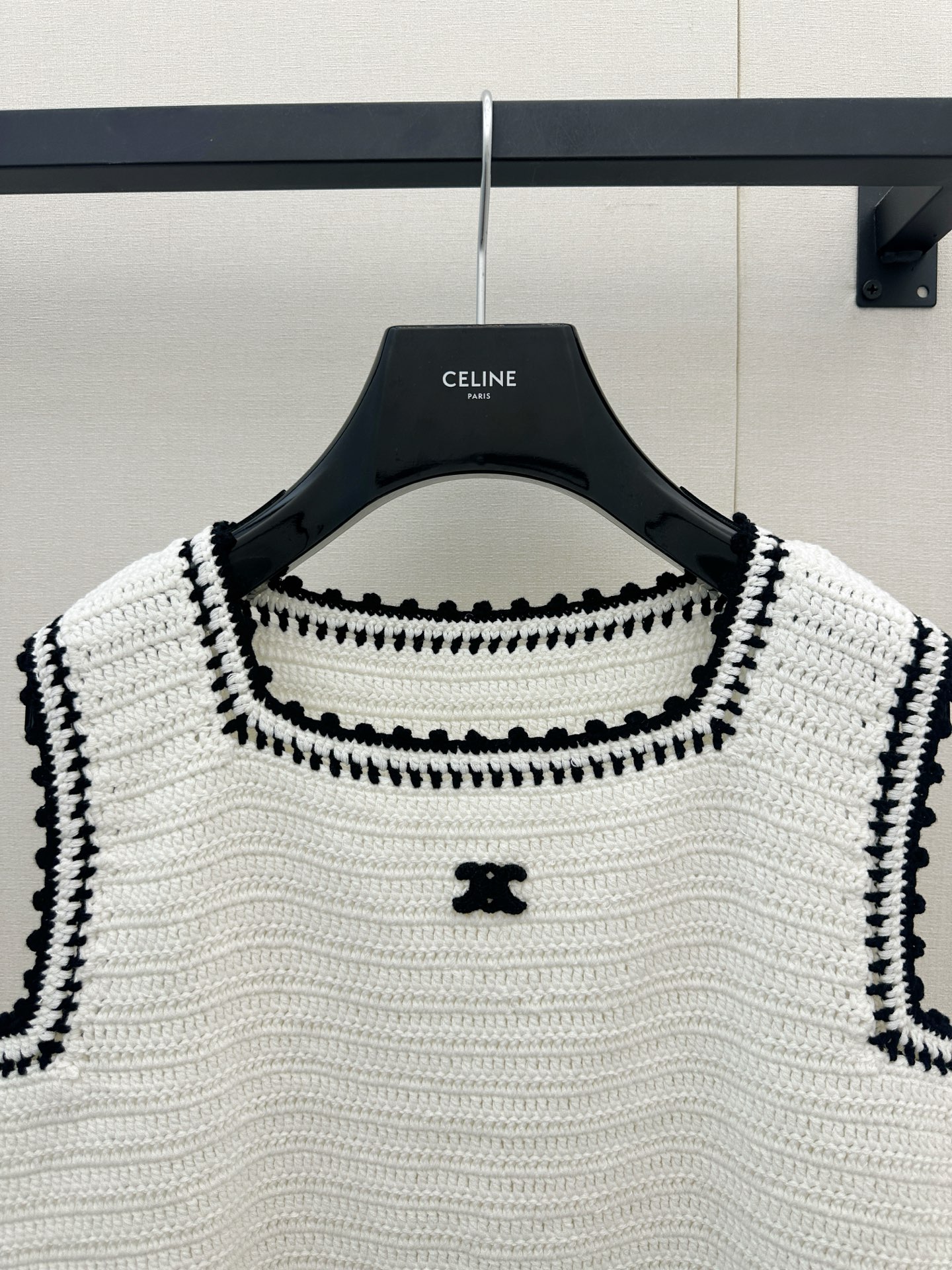 셀린느(CELINE) 트리옹프 로고 크로셰 니트 베스트 상의 의류