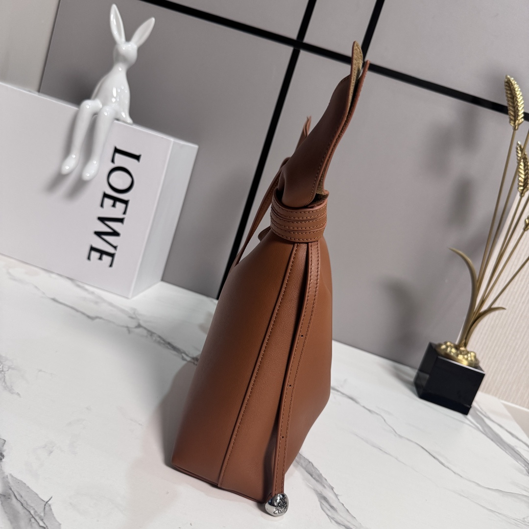[LOEWE] 로에베 미디엄 스무스 카프스킨 스카프 백 가방 / BA603