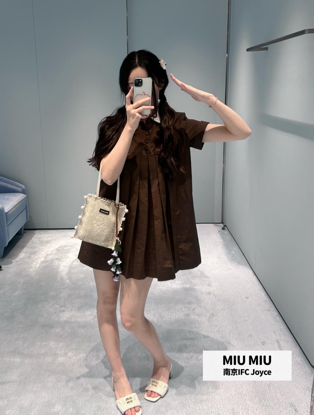 미우미우(MiuMiu) 배색 카라 코튼 원피스 의류