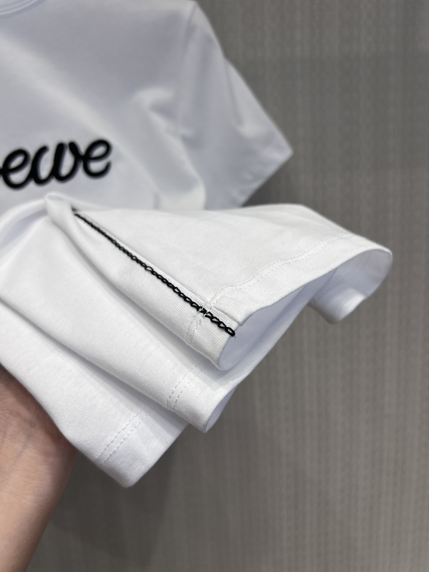 [Loewe] 로에베 26SS 레터링 로고 라인 반팔 티셔츠 의류