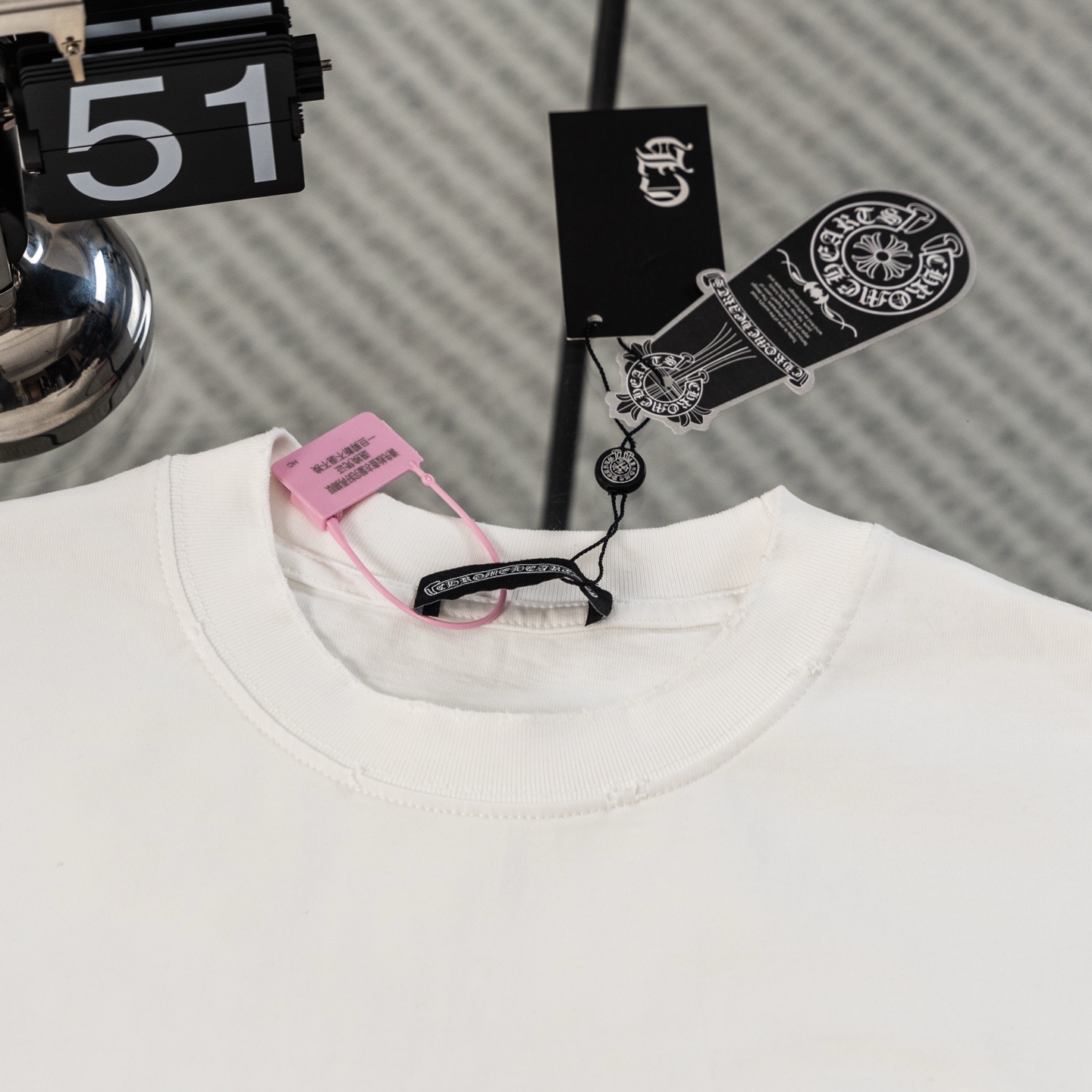 크롬하츠(CHROME HEARTS) 고딕 자수 반팔 티셔츠 의류
