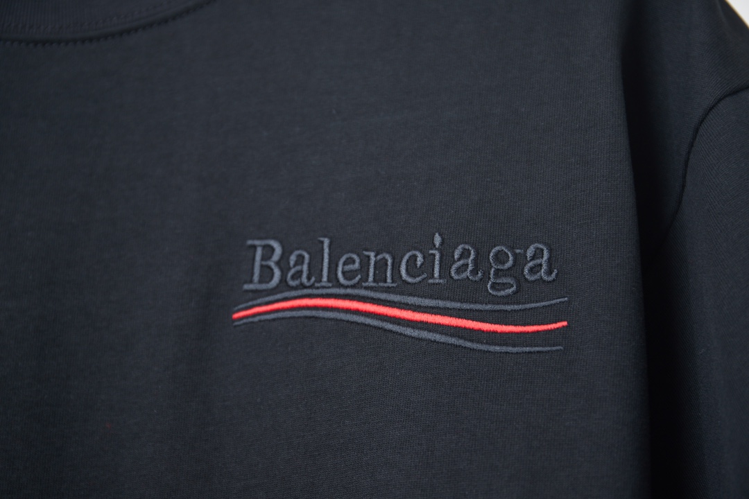 발렌시아가(BALENCIAGA) 패치 자수 로고 반팔 티셔츠 상의 의류
