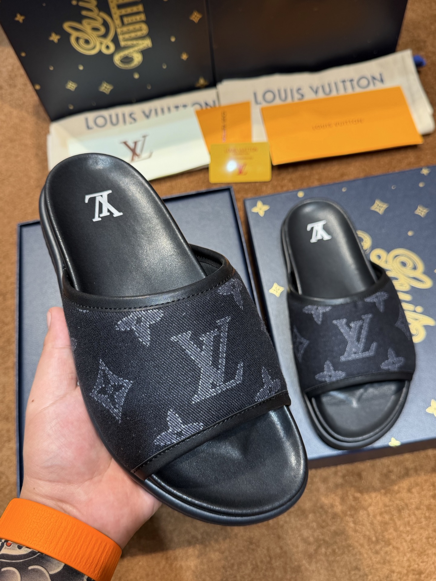 [Louis Vuitton] LV 루이비통 Waterfront 워터프론트 모노그램 모던 슬리퍼 신발