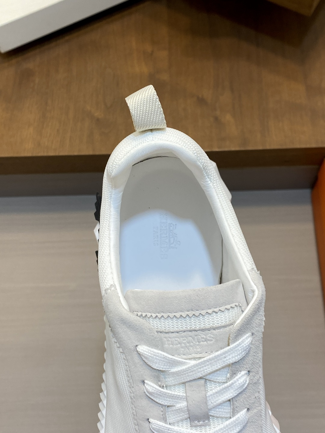 [Hermes] 에르메스 바운싱(Bouncing) 프리미엄 카프스킨, 스웨이드 & 메시 콤비 스니커즈 신발