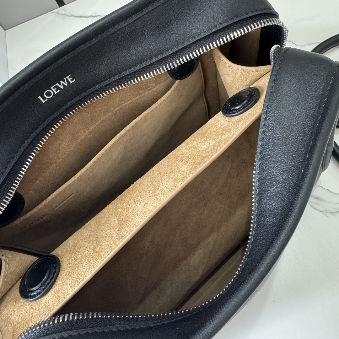 Loewe 로에베 아마조나(Amazona) 180 미디엄 소프트 레더 백 가방