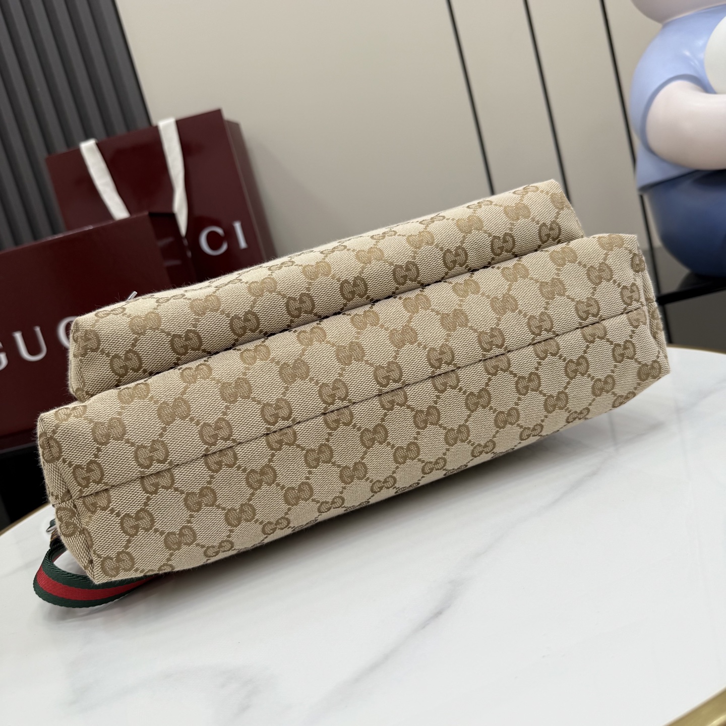 GUCCI 구찌 Generation 제너레이션 GG 캔버스 크로스백 가방