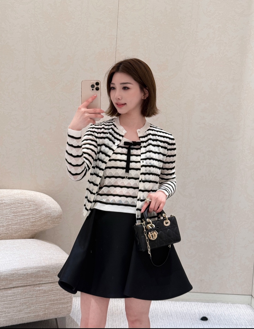 디올(DIOR) 다이아 펀칭 니트 베스트 의류
