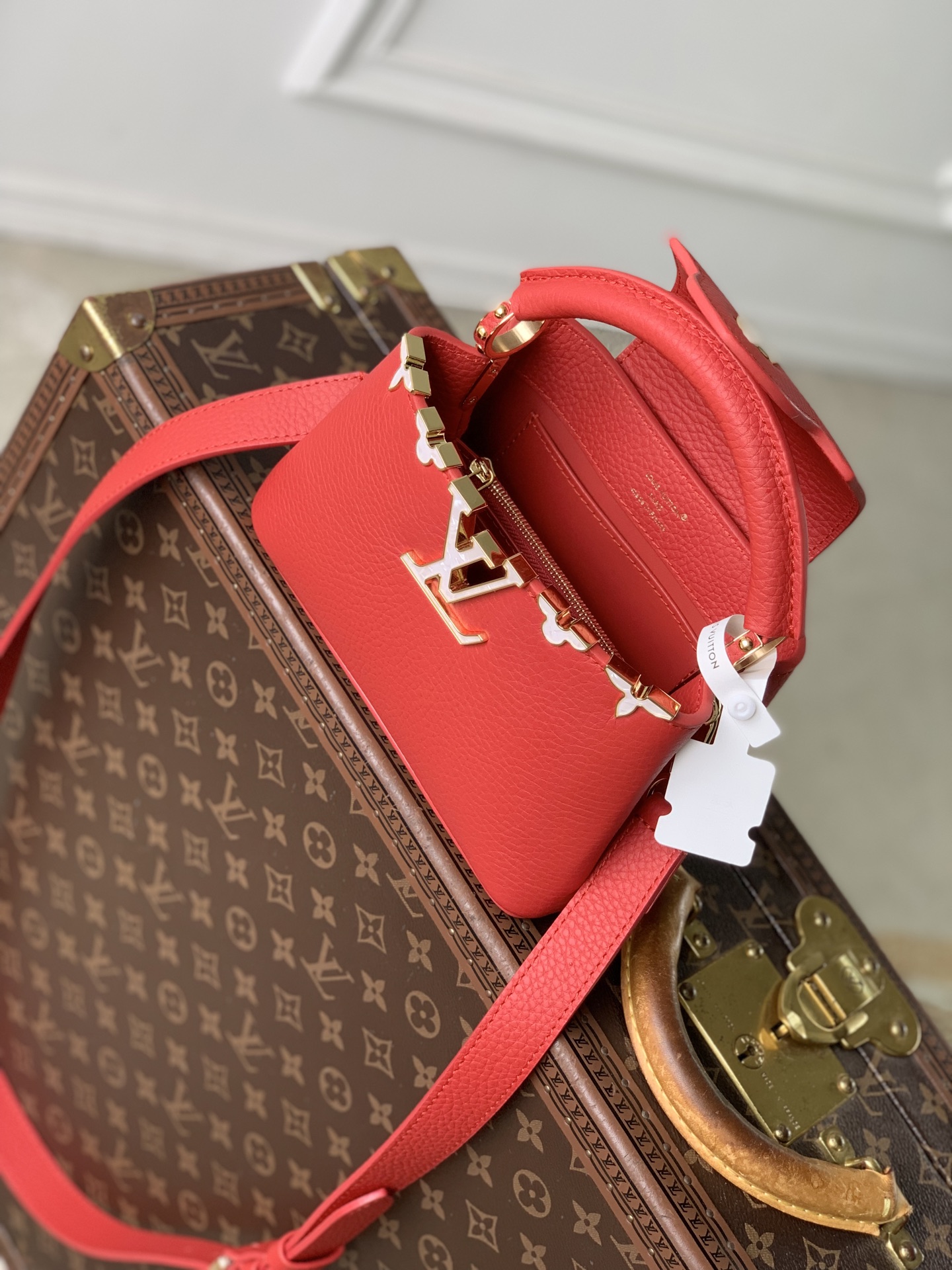 LOUIS VUITTON M11341 루이비통 카퓌신 미니 핸드백 (플라워 크라운 레드 미니) 가방
