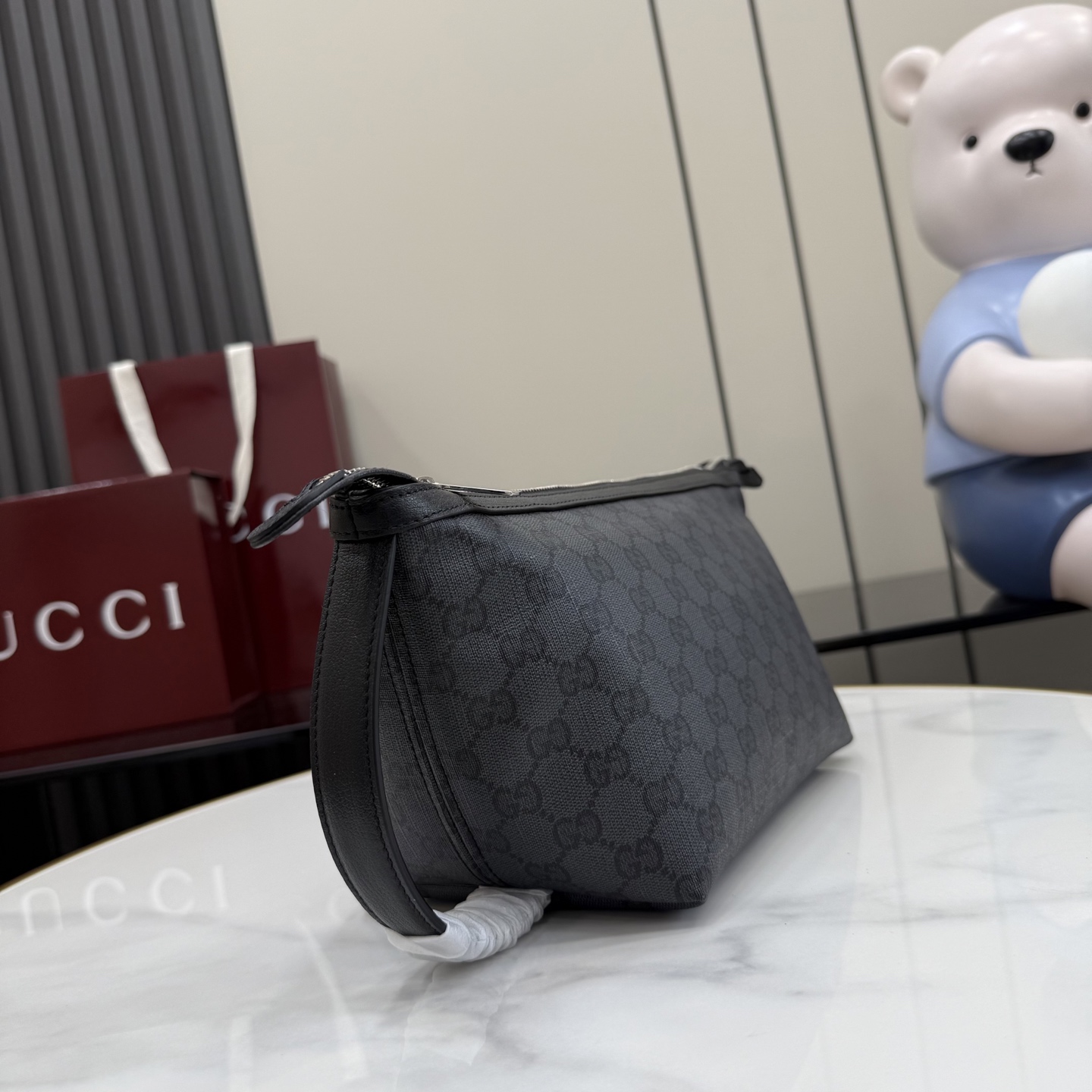 GUCCI 구찌 에센스 클래식 GG 코팅 캔버스 파우치 가방
